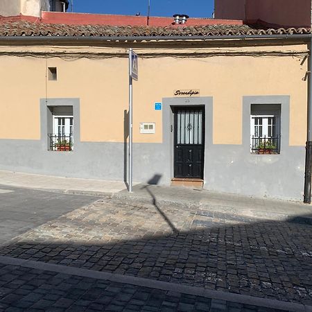 Serendipia Ávila Luaran gambar