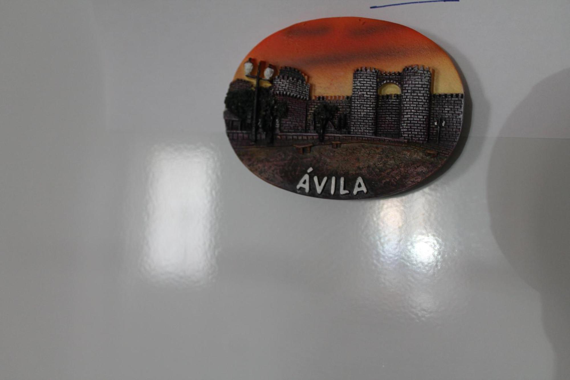Serendipia Ávila Luaran gambar